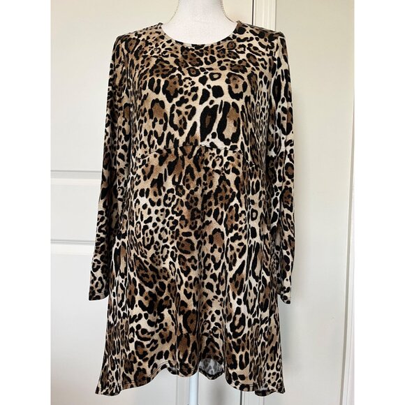 Chicos Leopard Print Long Sleeve Tunic Top Size M High Low Stretch Knit Comfort - Picture 1 of 8